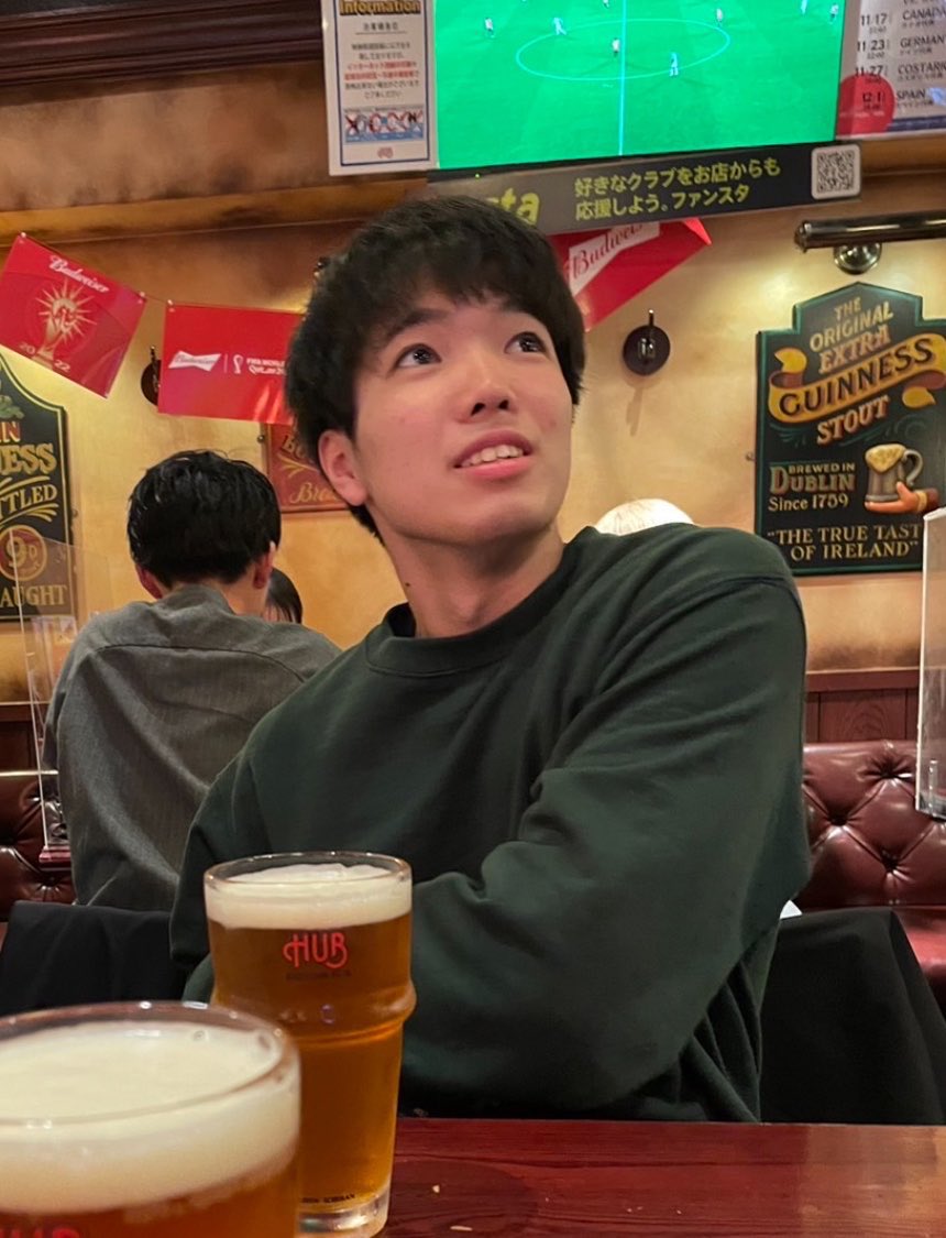rai_freelance's tweet photo. 【自己紹介】

◻︎高校時代
3年間バレー漬けの毎日

◻︎大学時代
公務員の両親をみて
"会社員=安定"の常識に違和感

▶︎大学3年生で副業開始

◻︎現在
23歳、東京都在住、独立3年目

20代から個人で稼ぐための
"考え方"と"行動"を発信

詳しい経緯はプロフのブログから https://t.co/e1Oetd3ZcY