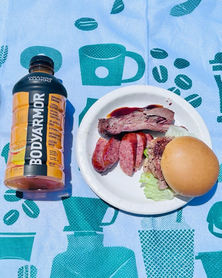 ST_Saki_'s tweet photo. Texasburger/ Bodyarmor/ https://t.co/QBkh6xsmm2