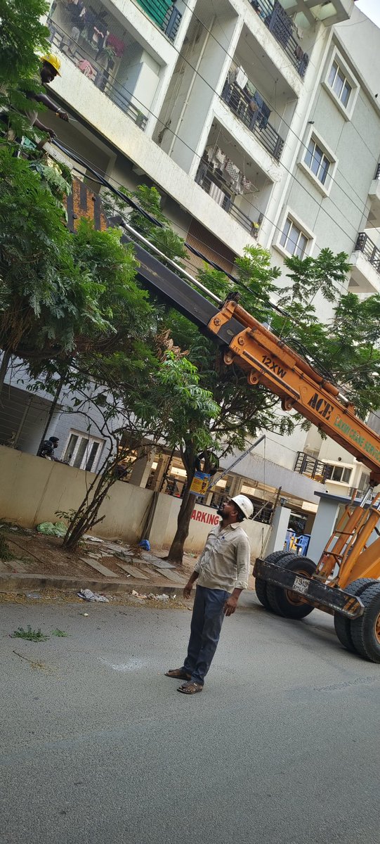 MDCLCR's tweet photo. @Aninriddle @tgspdcl Sir AB cable rectification work power Will be restored shortly https://t.co/jRJNiB3dzY