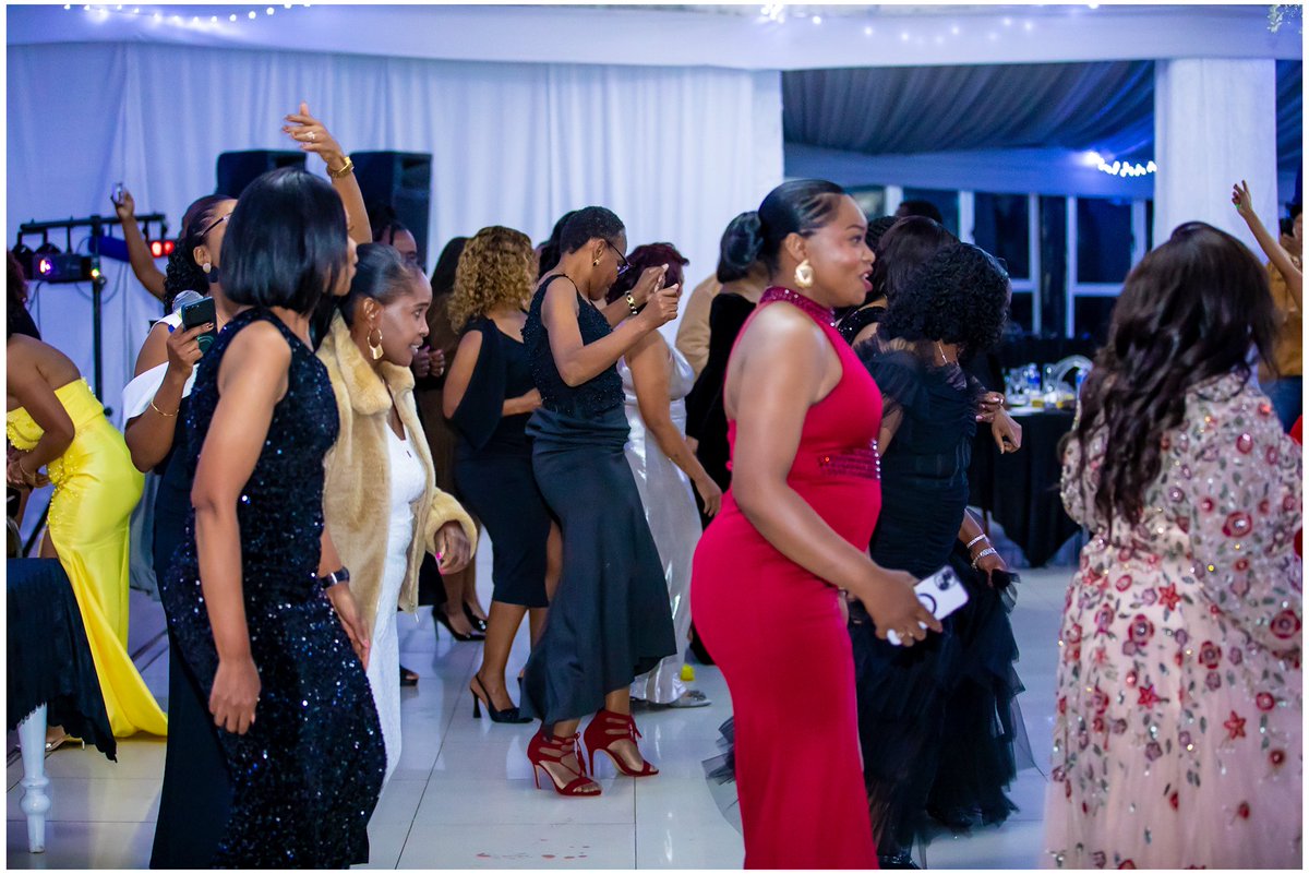 JHB_Harriers's tweet photo. The ladies looked absolutely gorgeous at our gala dinner. 👗👠😍👌🏾✨️

#galadinner #chairpersonsappreciation #comradessendoff #runners https://t.co/kKa8zJw9av