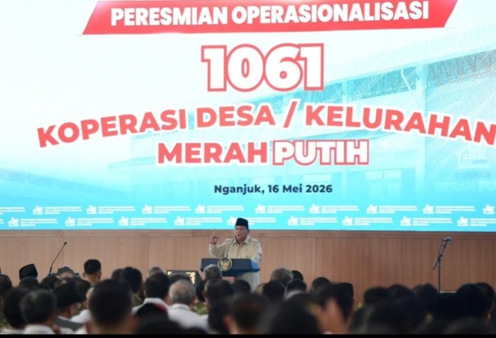 FadaliHalawa1's tweet photo. Presiden Republik Indonesia Prabowo Subianto resmikan 1.061 unit koperasi Desa/Kelurahan Merah Puh (KDKMP) yg tersba di Jawa Tengah dan Jawa Timur (16/5/2026)
@YandriSusao 
@ArizaPatria 
@KemensetnegRI https://t.co/xOyH5KPzh2