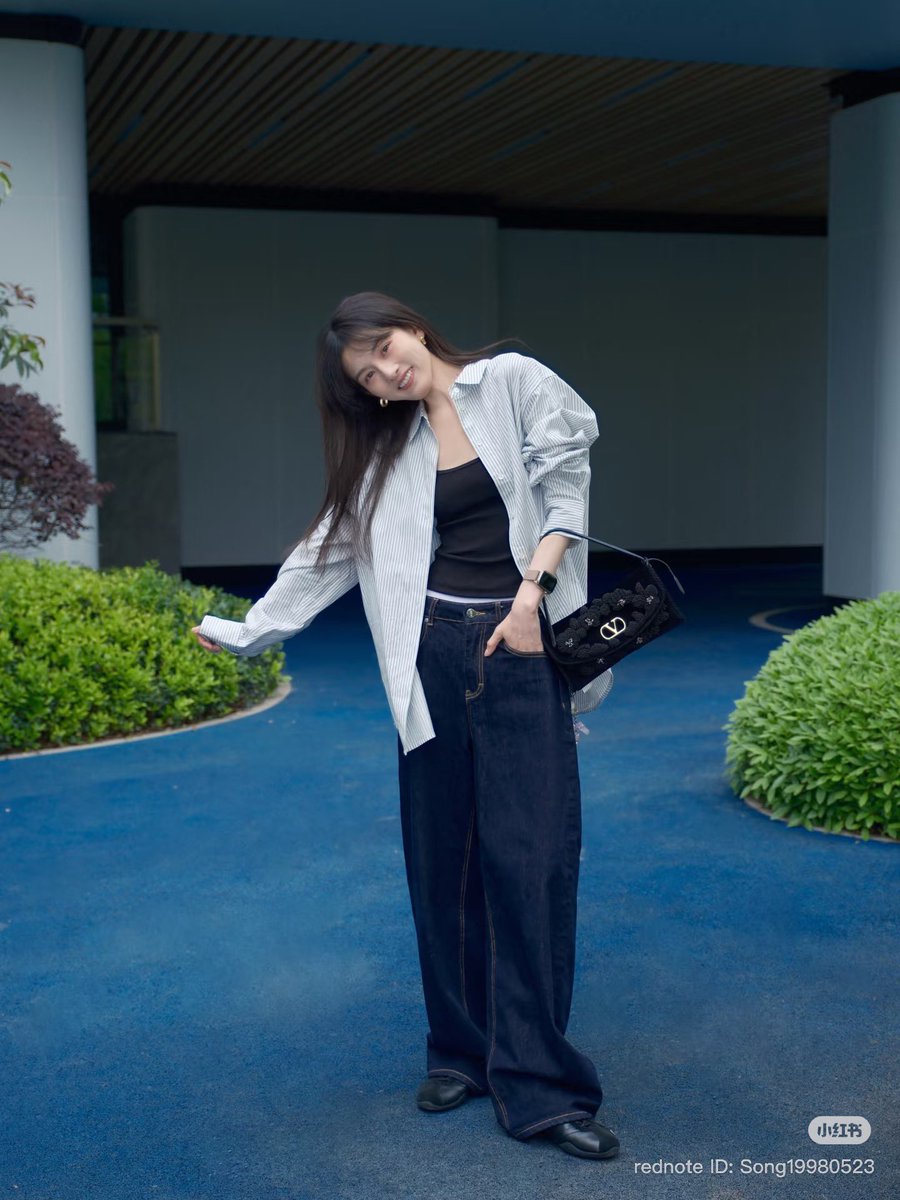 Song Zuer 宋祖儿 updates tweet media