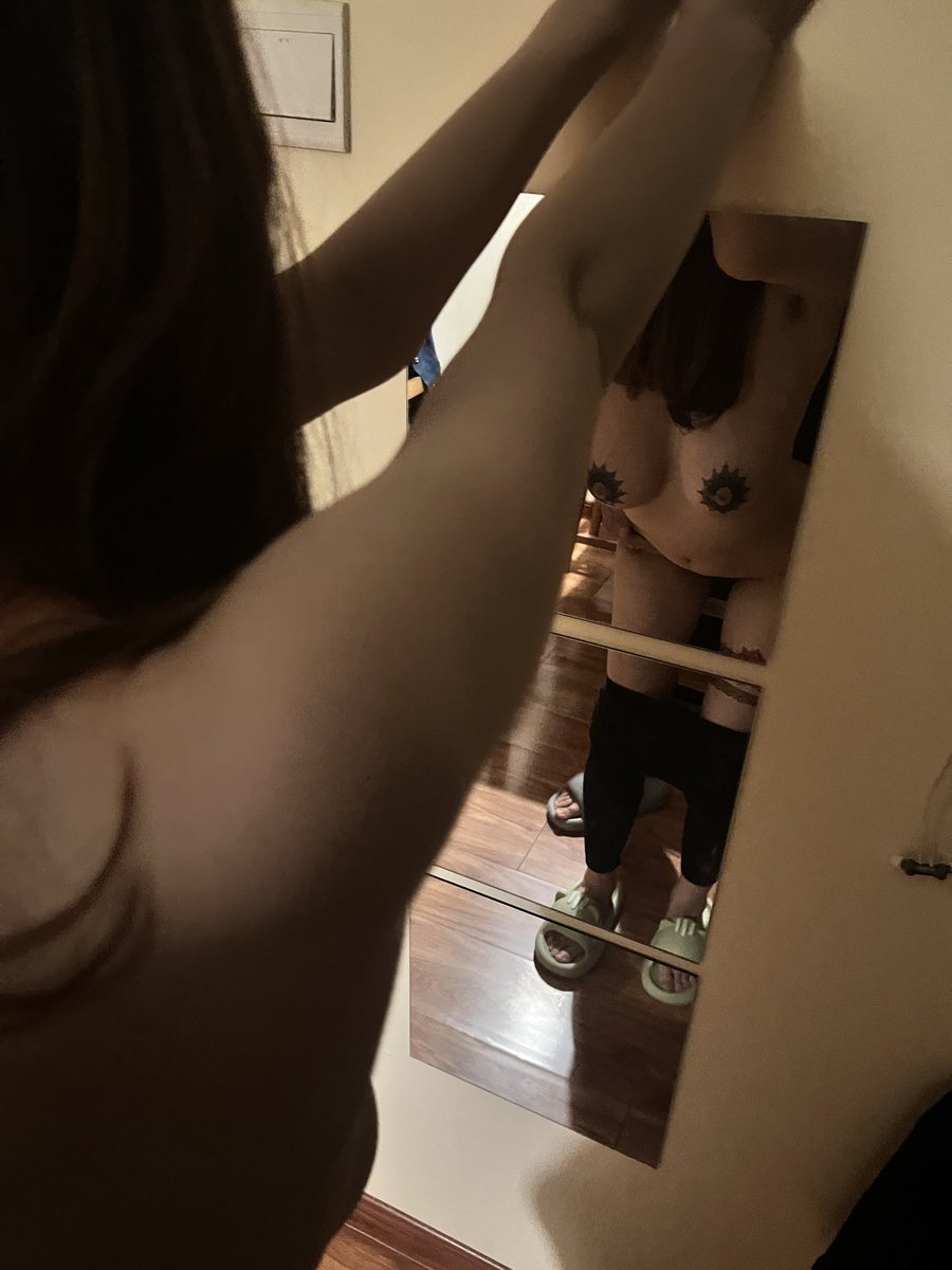 Destinydyx's tweet photo. 😋 https://t.co/7Di4kJq0KD
