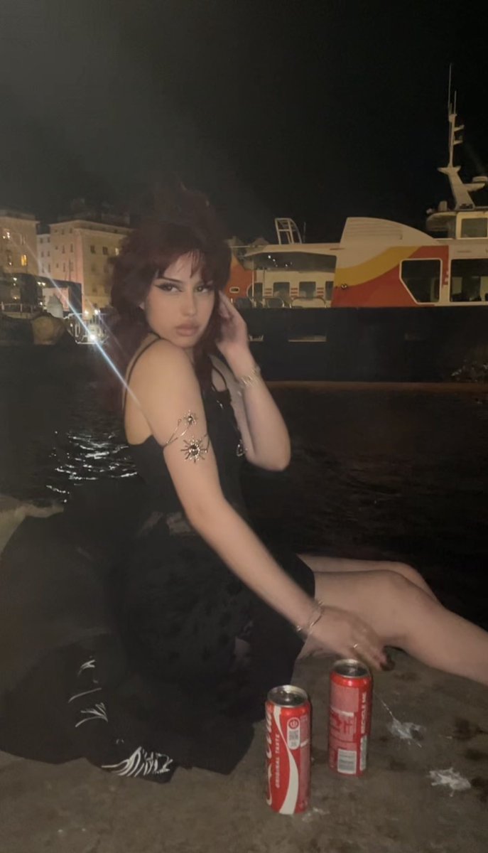 🕷️ Nanaovski tweet media