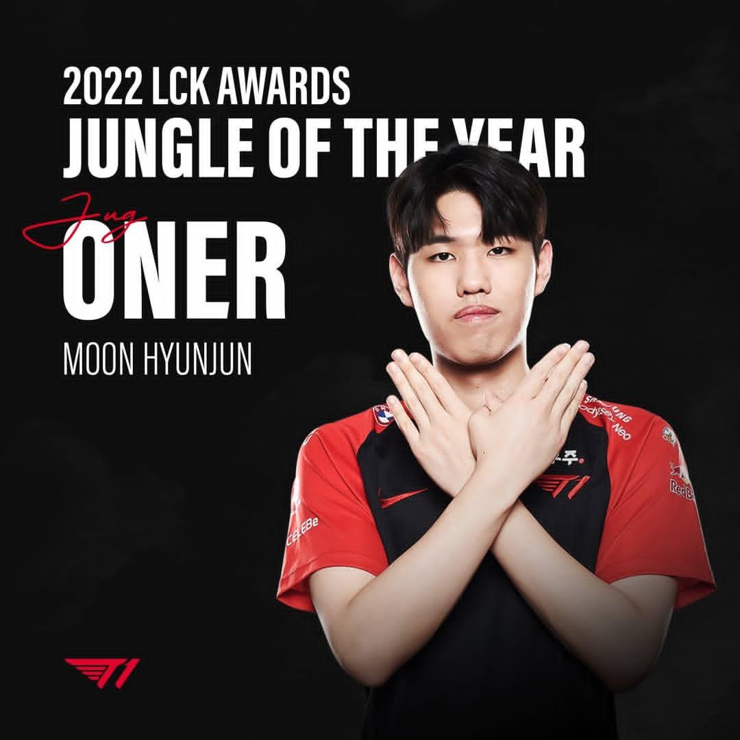 KJOY_0207's tweet photo. 2022 LCK AWARDS JUNGLE OF THR YEAR
2023 LCK AWARDS JUNGLE OF THR YEAR
2024LCK AWARDS JUNGLE OF THR YEAR
2025LCK AWARDS JUNGLE OF THR YEAR
4연속 수상자 정글러 오너 https://t.co/BVmEzzOlz0