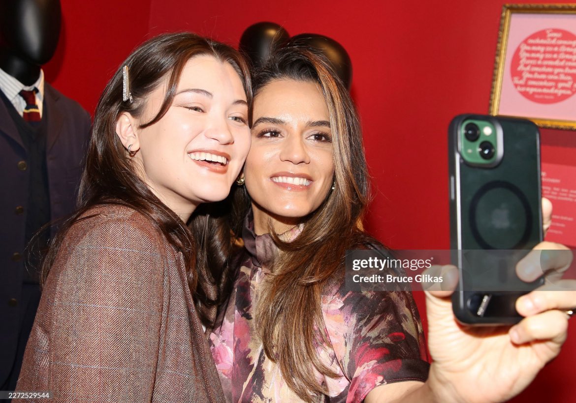 nina! tweet media