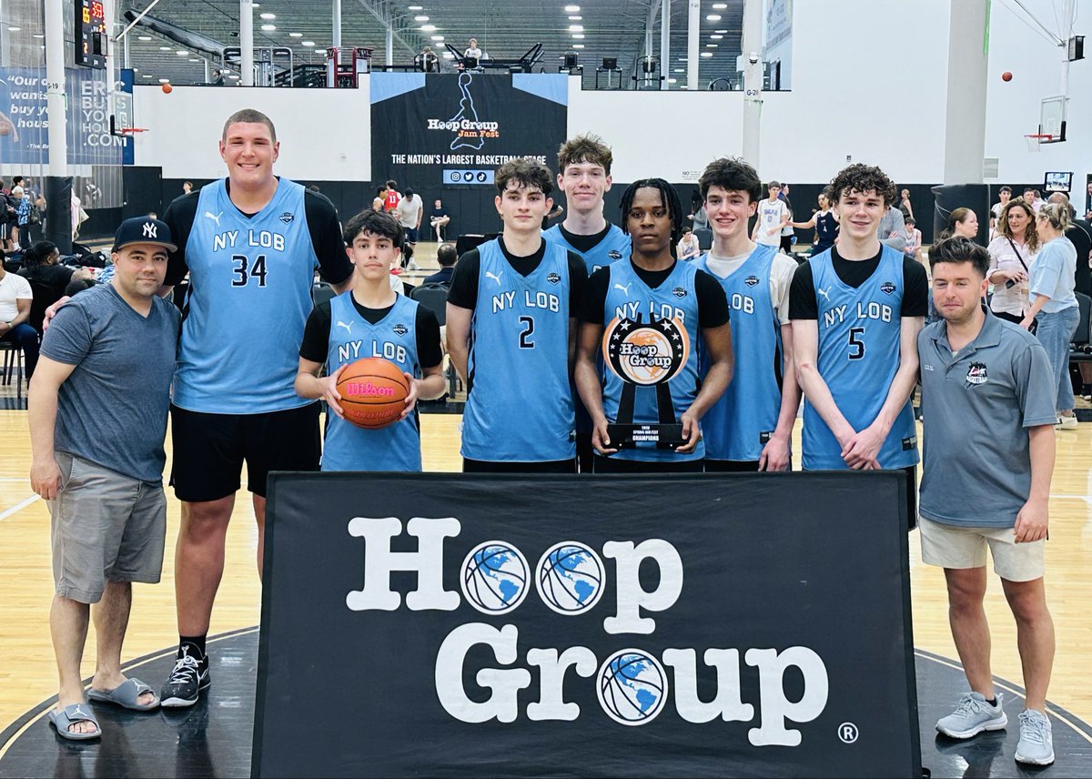 devlinsharkey's tweet photo. Hoop Group Spring Jam Fest 16u Gold Bracket Champions 🥇Grateful to be a part of a group as awesome as this. https://t.co/rKnT60qDg0