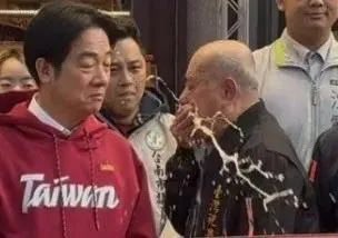 八坨 tweet media