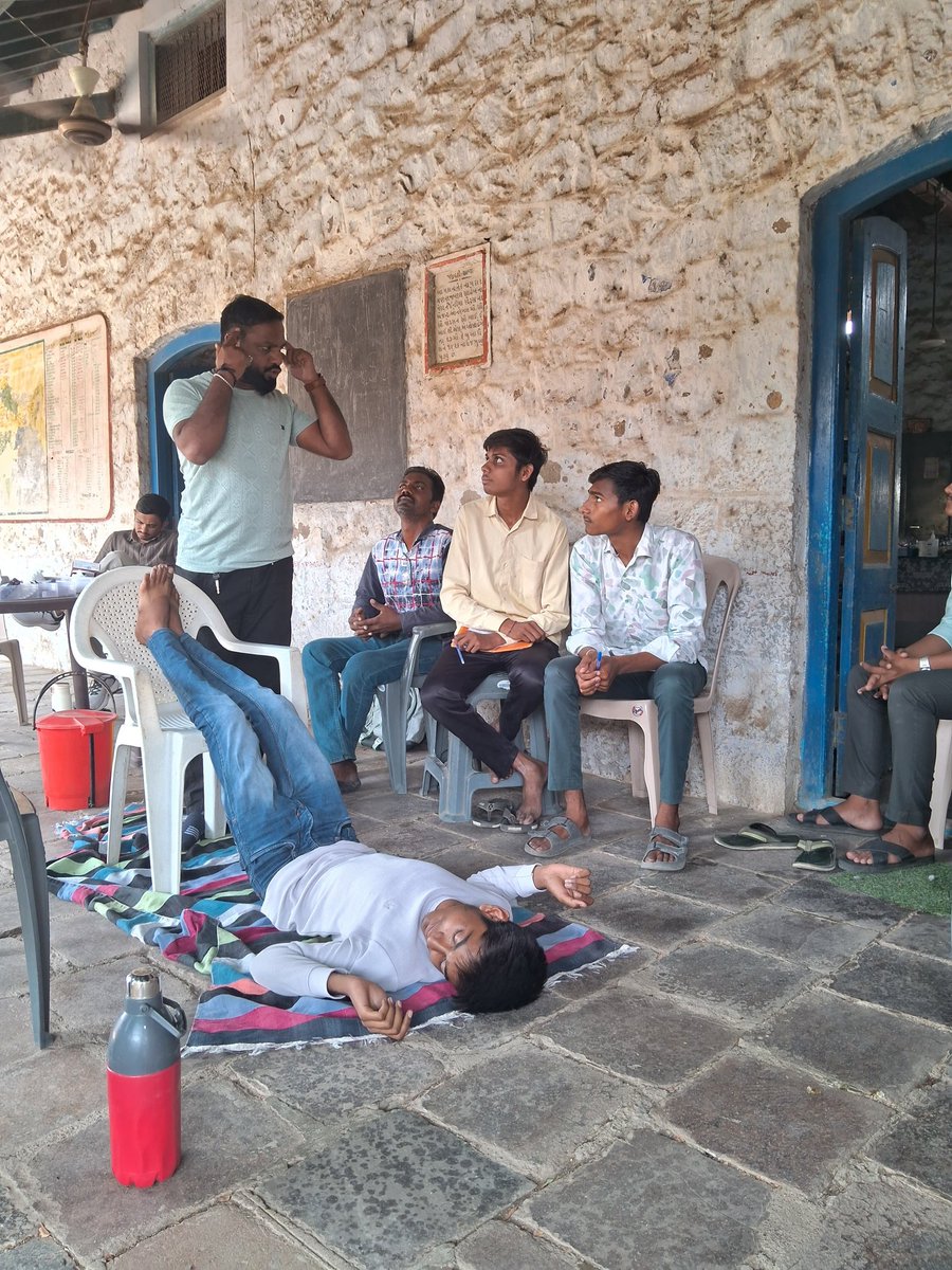 phcmangadh's tweet photo. વિશ્વ હાયપર ટેન્શન ડે ઉજવણી અને યુવાનો તાલીમ પરવડી https://t.co/2iXgKp1fPP