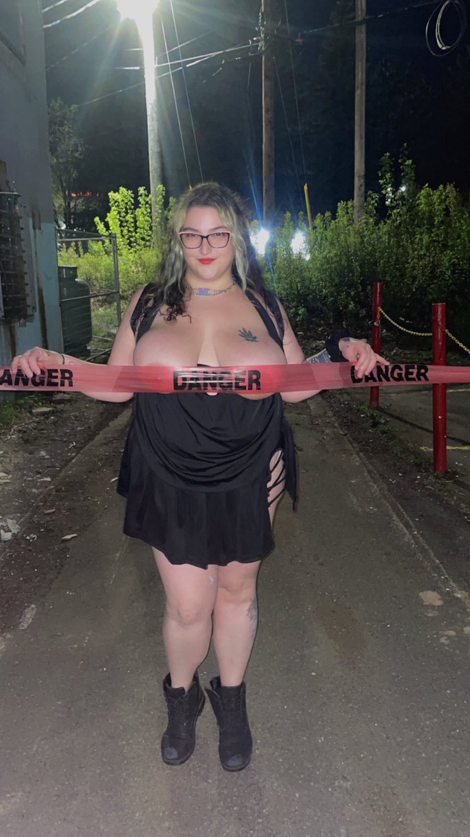 thisbitch1o1's tweet photo. Cum see me on snap before they delete me again xxx https://t.co/J5GETdLyly