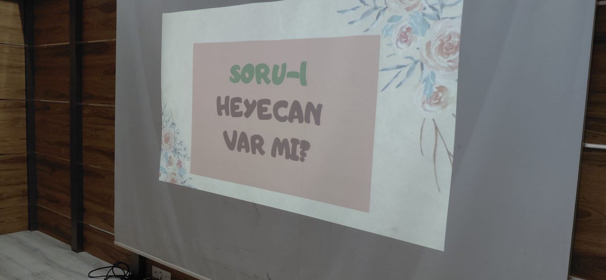 SLisemiz's tweet photo. Bugün 12. sınıf öğrencilerimizle birlikte, yaklaşan sınav maratonunda omuzlarındaki yükü biraz olsun hafifletmek ve onlara içsel bir güç aşılamak adına çok özel bir seminer gerçekleştirdik. 
Konumuz sınav kaygısı ve baş etme yöntemleriydi. https://t.co/NBYldxVOsl