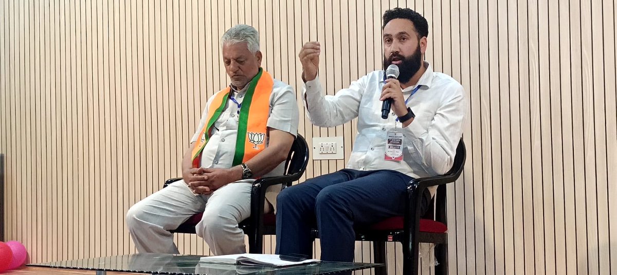 Mudasir4Wani's tweet photo. A strong organization is built by dedicated Karyakartas whose hard work, discipline, and commitment become the real strength of the nation. Today, I speak on the important topic of “Karyakarta Development” at SSM College of Engineering and Technology. https://t.co/b78xhDUUby