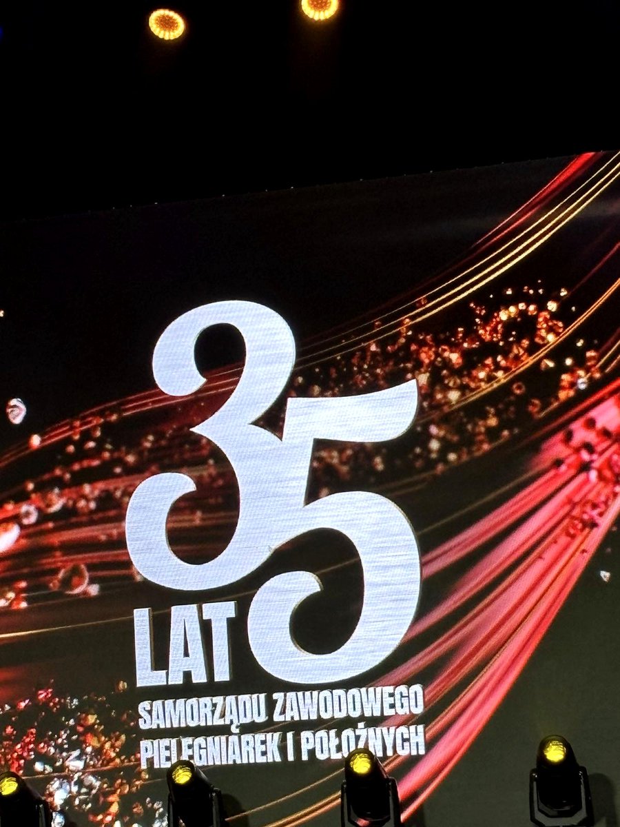 WMCM_UKSW's tweet photo. W @Opera_Narodowa w @warszawa rozpoczęły się uroczystości z okazji 35-lecia Samorządu Zawodowego Pielęgniarek i Położnych. W wydarzeniu, na zaproszenie WOIPiP, bierze udział Dziekan @FilipMSzymanski oraz Prodziekan ds. pielęgniarstwa @sadowska_b https://t.co/CUrDqW40xi