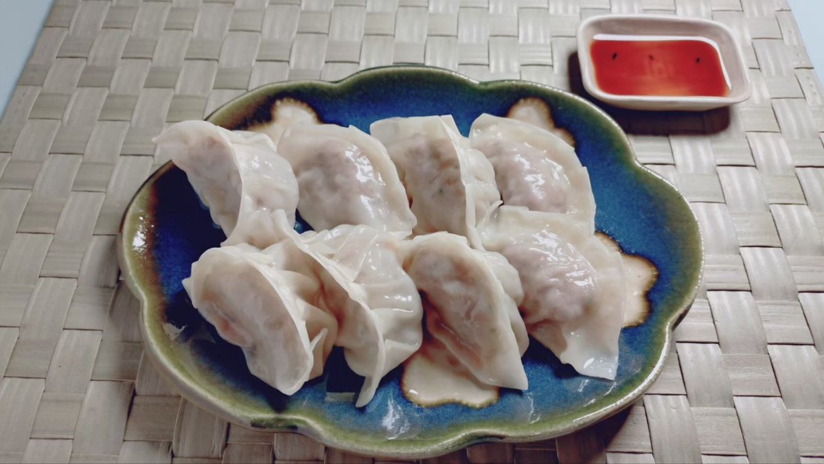 AmenoPrincess's tweet photo. 暑い～(*´д｀*)
・餃子
・オクラ納豆
・蒸し鶏とたたき胡瓜の和え物
納豆にはアボカド、イカ���キムチも入ってます(´∇｀艸)
#夕食 #晩ごはん #料理 #手料理 #おうちごはん #cooking #cookingram #food #foods #foodie #foodstagram https://t.co/Rq2cmukCHI