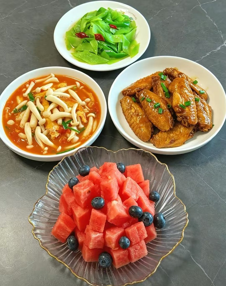 杜杜有点饿 tweet media