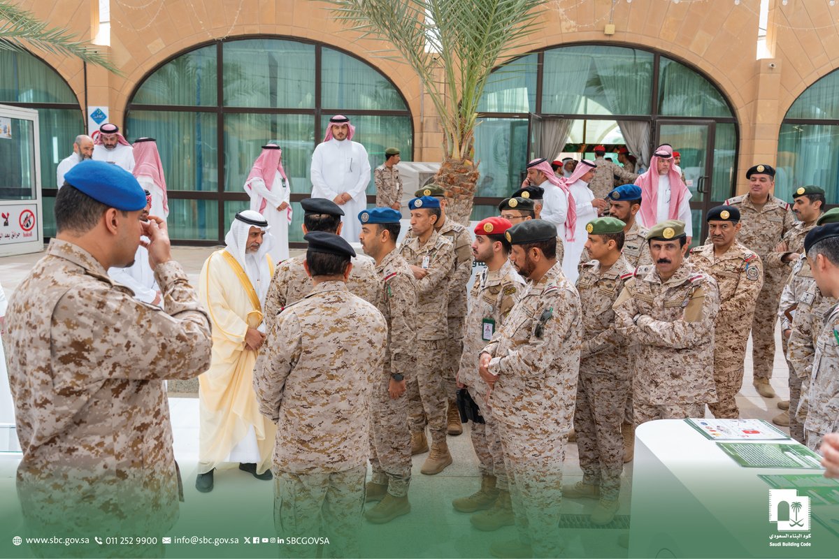 sbcgovsa's tweet photo. جانب من زيارة معالي نائب رئيس هيئة الأركان العامة لجناح المركز المشارك في معرض سلامة المباني، حيث اطّلع معاليه على جهود المركز السعودي لـ #كود_البناء في تطوير منظومة كود البناء السعودي، ودورها في تعزيز سلامة المباني ورفع جودة وكفاءة البيئة العمرانية وفق أفضل الممارسات والمعايير الفنية.