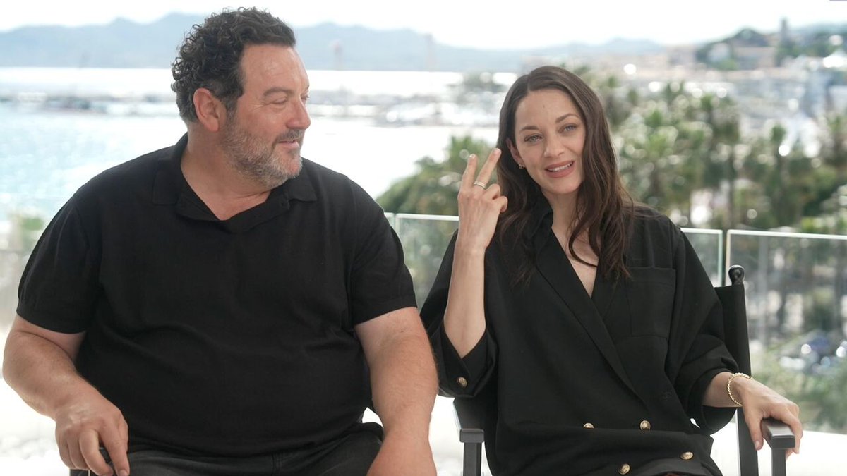 TF1Info's tweet photo. Marion Cotillard défend "Karma" à Cannes : "Guillaume Canet avait envie de m'offrir un film que j'allais porter"
➡️ https://t.co/Fh6BOye1iB https://t.co/ckyNxc74RY