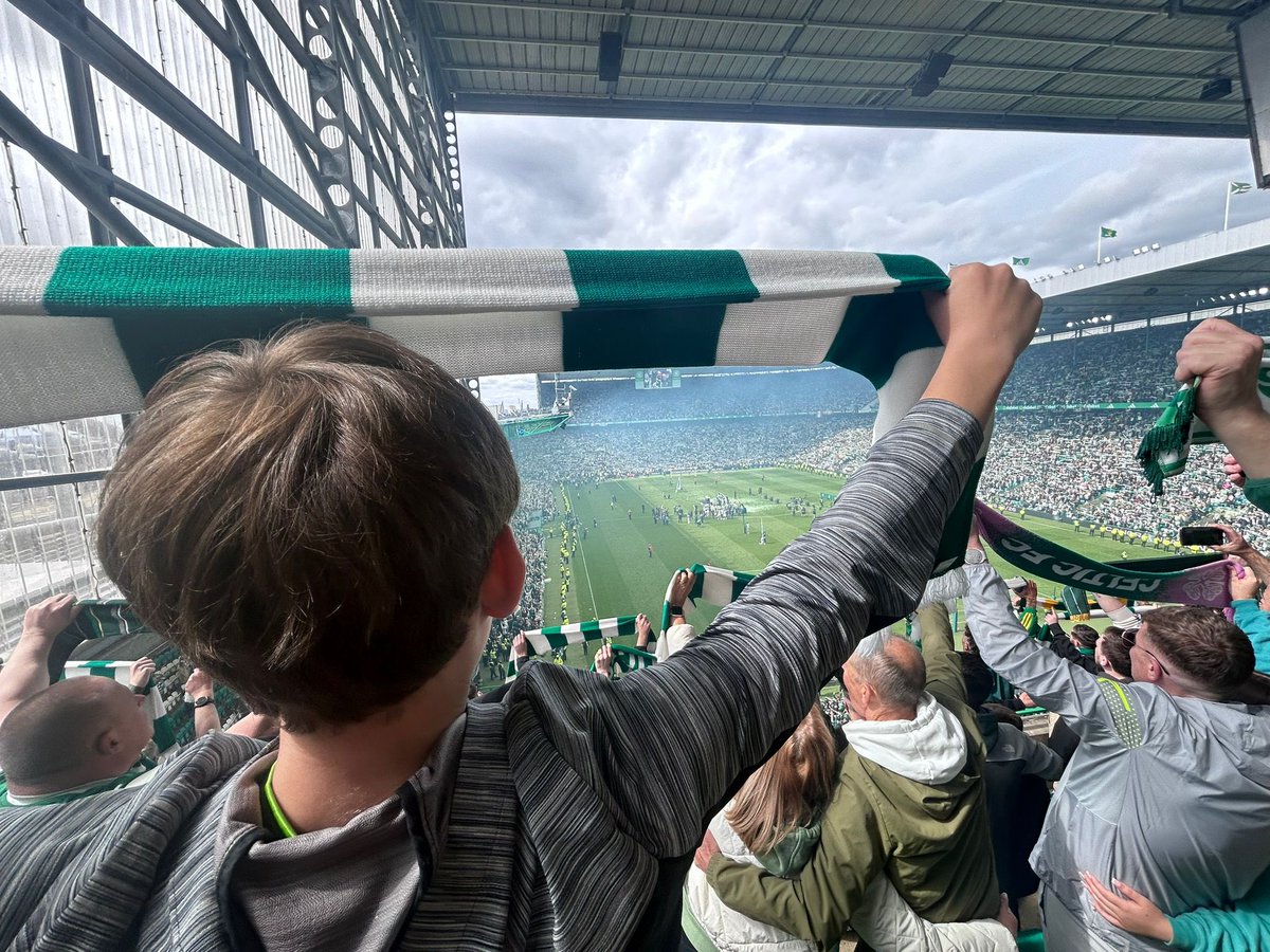 04Brady's tweet photo. Champions 🍀 https://t.co/pxeQAad0lV