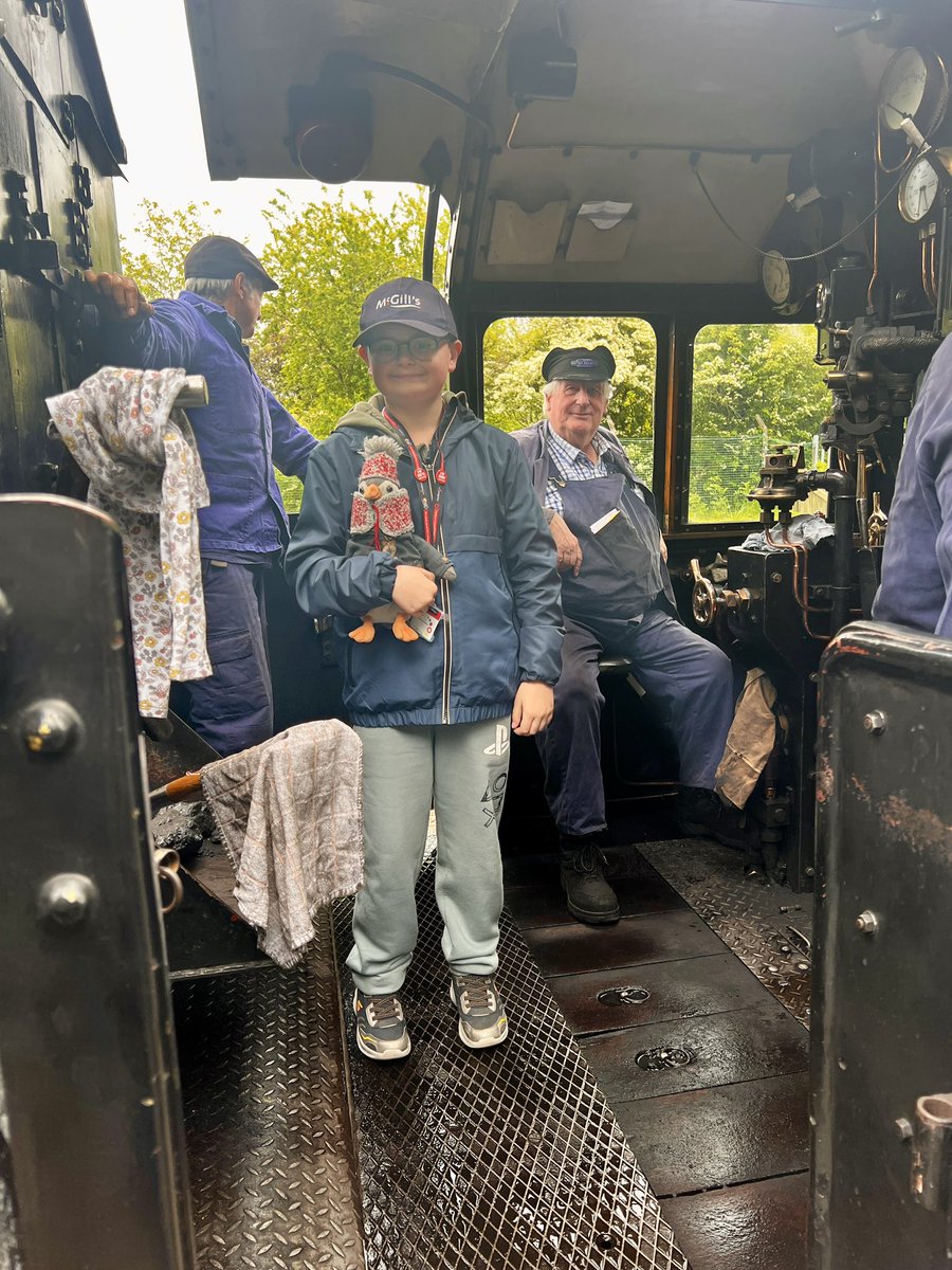 DGRBusAdventure's tweet photo. Some of our favourites from a wonderful day out at the @GcrGreat for the Heritage Bus &amp; Rail Weekend on Saturday. Could have posted many more from a great railway and a great event🚌🚂

#DanielsBusAdventures https://t.co/1euHET9xm4