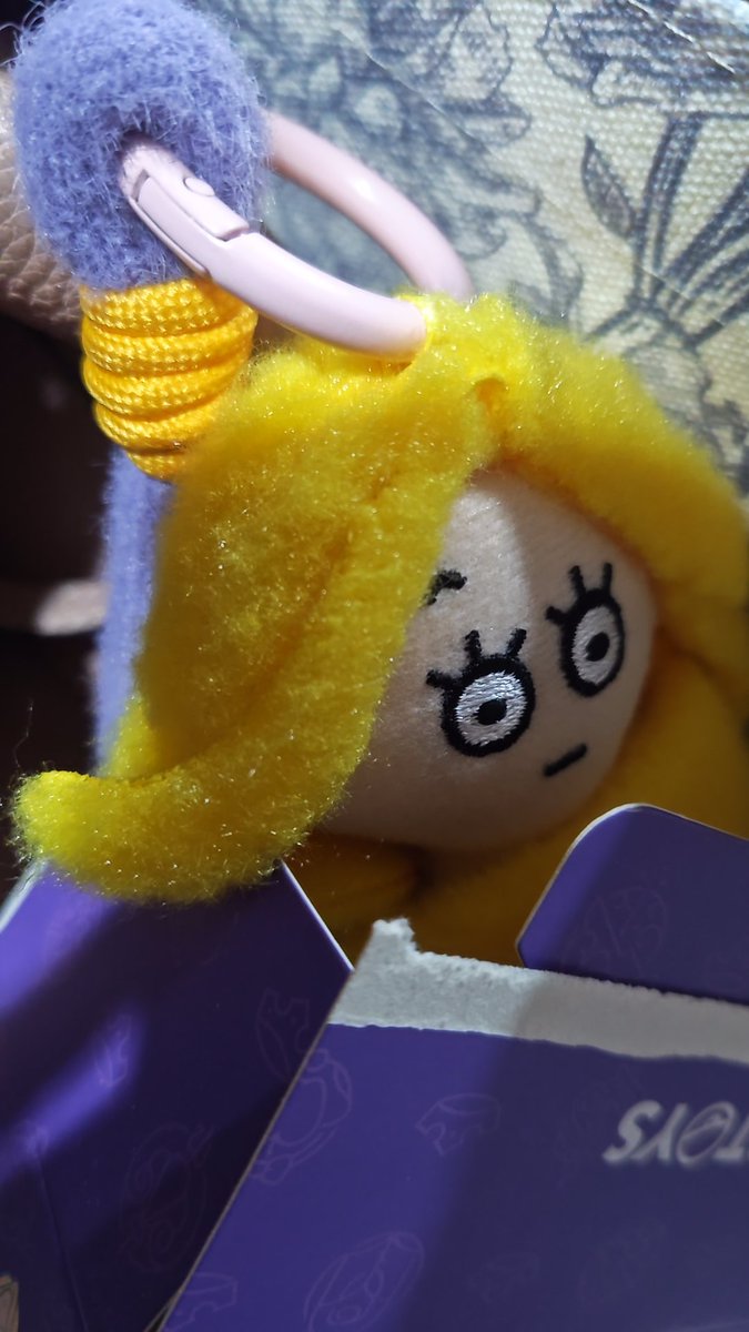 simplymeow's tweet photo. 眼神死的長髮公主 https://t.co/ubLxvW1BBG