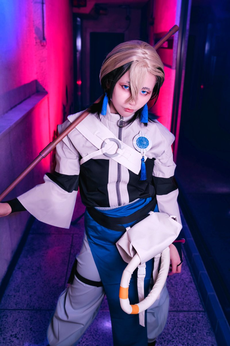 koto6koto3cos's tweet photo. 【ｺｽﾌﾟﾚ/ｶﾞﾁｱｸﾀ】

･
　　相手を
　　　　　　倒すことよりも、

　　生き延びることを
　　　　　　　　　　考えろ
･

ｻﾞﾝｶ👹▷狐兎

📷▷synQさん@synq_a https://t.co/lIK07Yj9Yj
