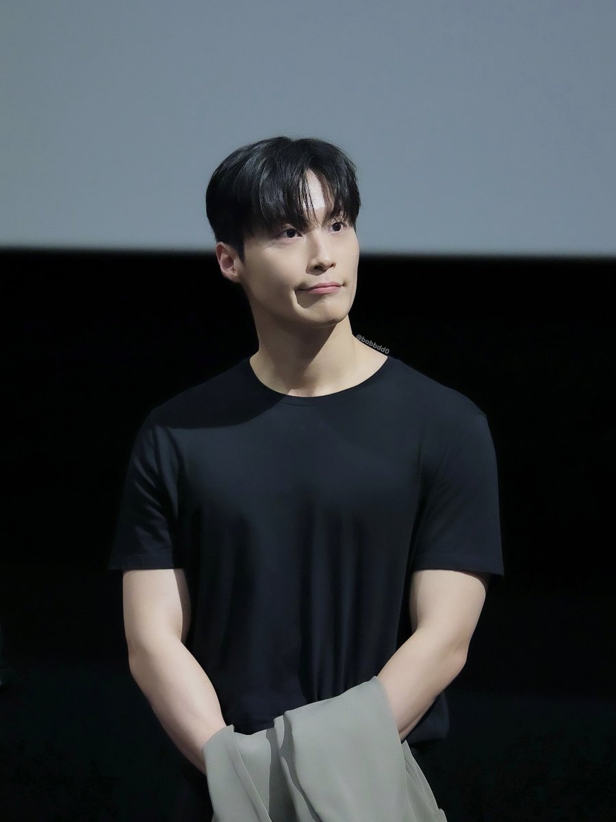 잘이.. tweet media