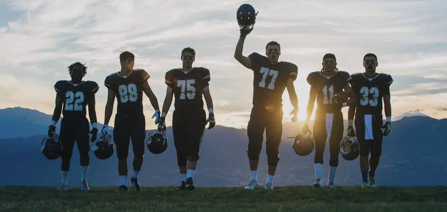PinnacleSport7's tweet photo. 🏈 The road to the NFL Draft 2026 starts now. Discover the top prospects, biggest storylines, and future stars set to shape the league.
https://t.co/HGOB6HEKBn 
#NFLDraft2026 #NFL #FootballBetting #Piwi247 #DraftProspects #CollegeFootball #FutureStars #SportsInsights https://t.co/3x0O59BcUj