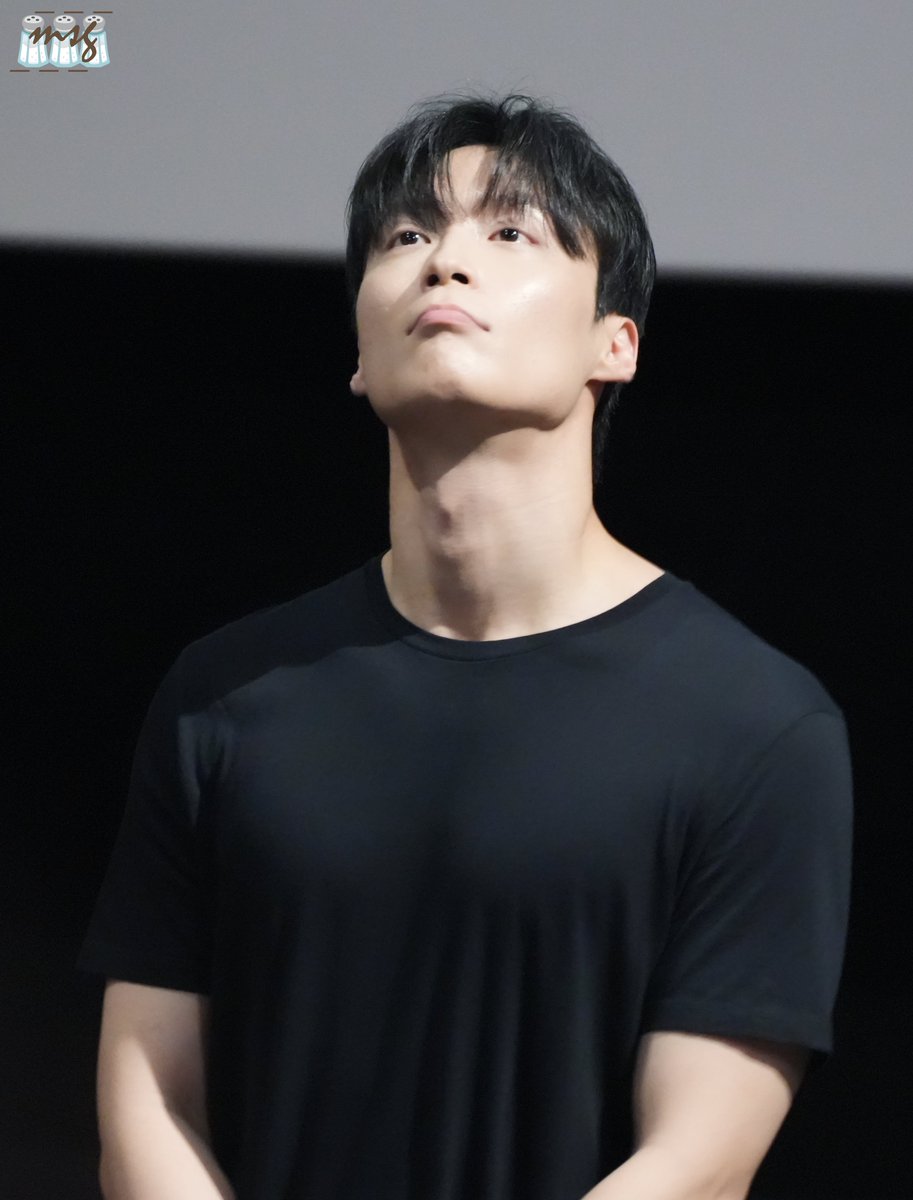 잘이.. tweet media