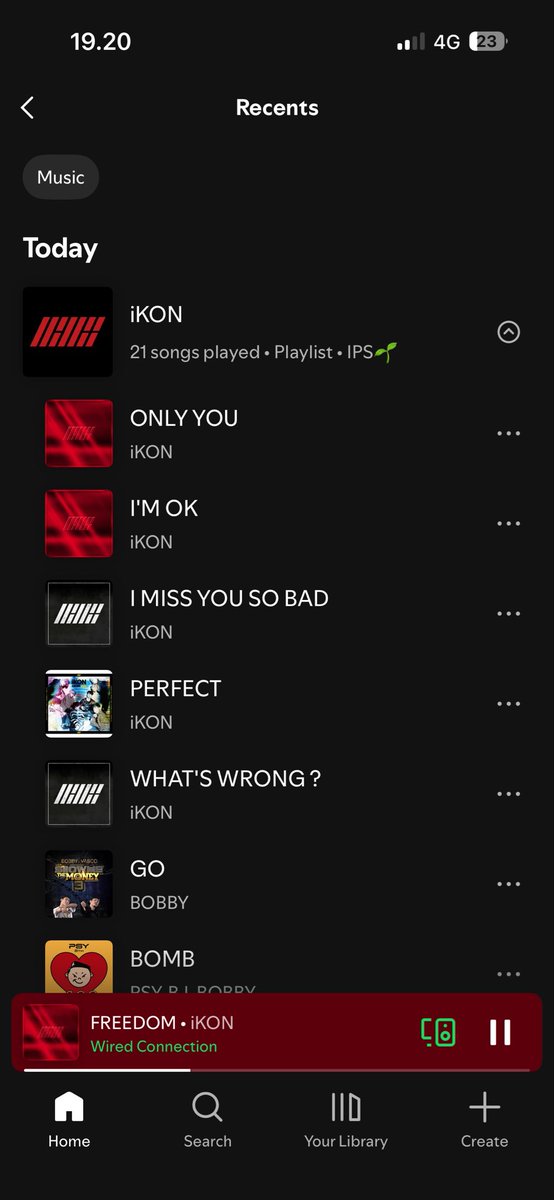 intanps3424's tweet photo. Mohon maaf, jiwa iKONIC muncul kembali karena fyp tiktok isinya konser iKON 🥲🙏🏻 https://t.co/cej6wwrS5x