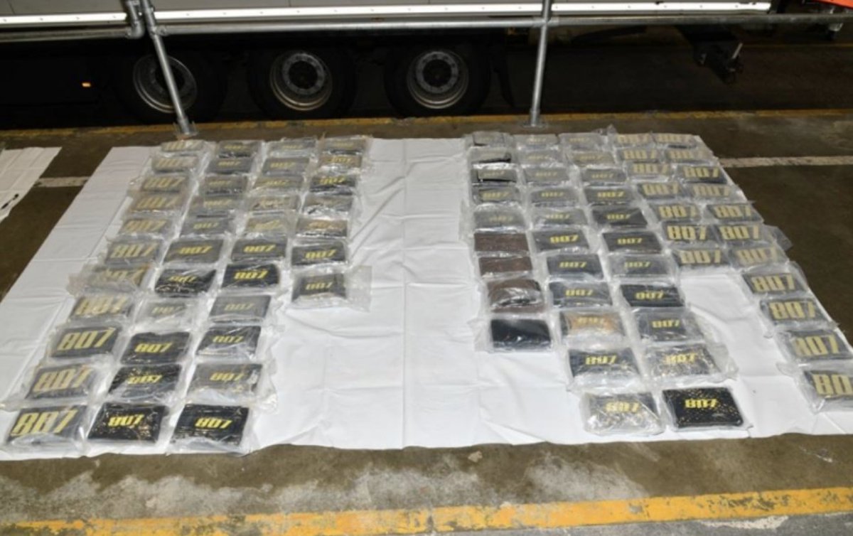 NCA_UK's tweet photo. A lorry driver has been jailed for smuggling more than £7m worth of cocaine hidden on a vehicle carrying a consignment of Kim Kardashian’s Skims underwear and clothing.

Read the full story ➡️ https://t.co/eDNg4AmFla https://t.co/AIRhhd39Q2