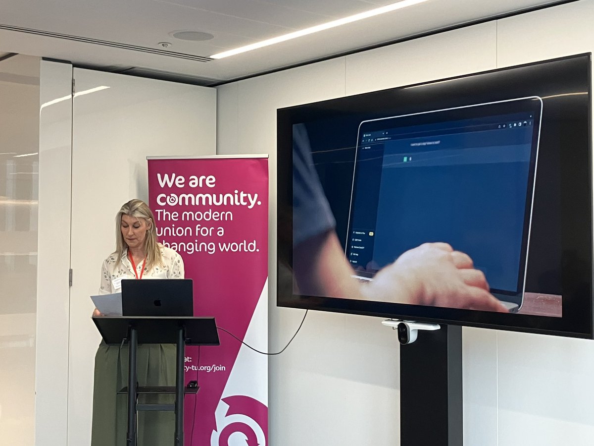 CommunityUnion's tweet photo. 📸 Our National Secretary for Finance and Professional Services, Caroline Taylor kicking off the launch of our Fair Future for Finance campaign alongside @ZurichInsUK. 🙌 https://t.co/XSrA2SXSrb