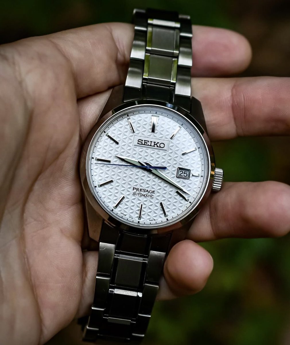 Watches of Achtung tweet media