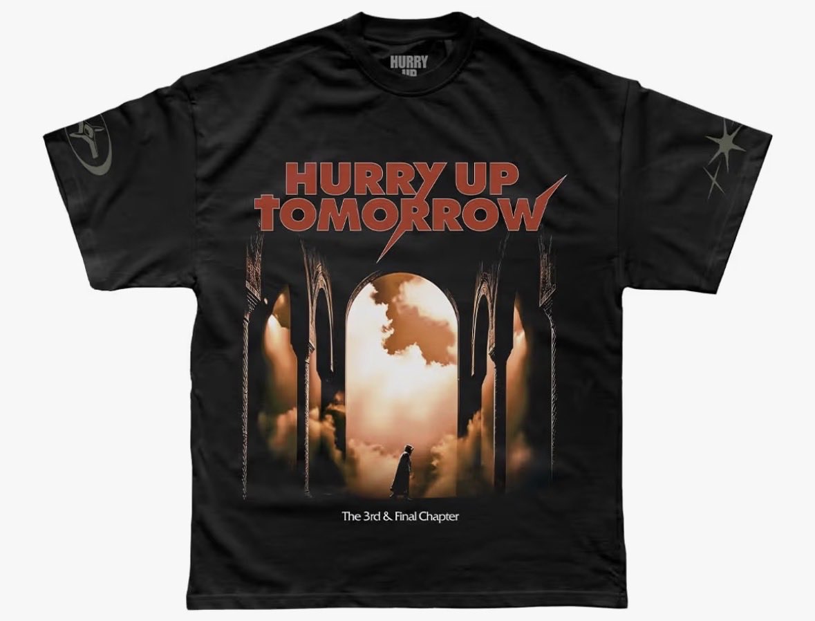 belloworldD's tweet photo. (รีทวิตสุ่มแจกเสื้อ 1 รางวัล)

เปิด pre-order : The Weekend Official Merchandise ราคาพิเศษ 🖤🖤

สินค้าลิขสิทธิ์แท้ชาว XO สามารถใส่ไปคอนเสิร์ตที่ไทยได้เลย! 

‼️ ราคาเดียว 1490 รวมส่งในไทย (ยกเว้นเสื้อแขนยาว) ‼️
✅ รับสินค้าภายใน 30/6 ปิดรับออเดอร์ 25/5
✅ สินค้าลิขสิทธิ์แท้ 100% ทุกตัว

✉️ สั่งซื้อได้ที่: https://t.co/z2piayYYhc

#AfterHoursTilDawnTourBKK
#TheWeekend
