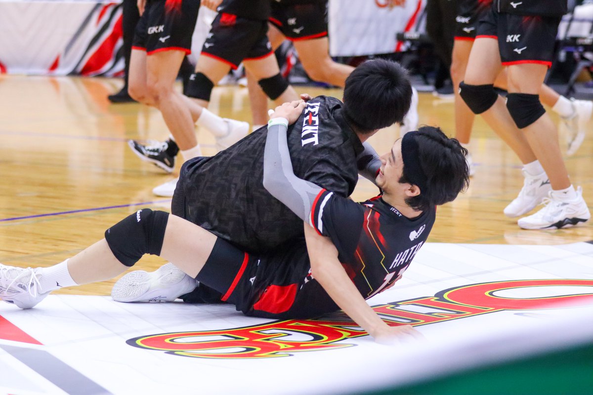 m_akdbal's tweet photo. なかなか勝てなくて、2月のヴォレ戦で長いトンネルから抜けた翌週のグレベア戦、全員で勝ち切った10勝目楽しかった https://t.co/PVPFfvmwzF