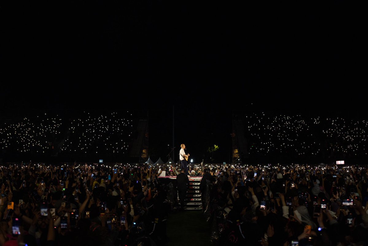 Ed Sheeran HQ tweet media