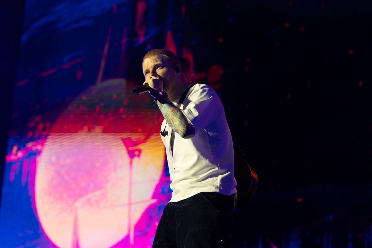 Ed Sheeran HQ tweet media