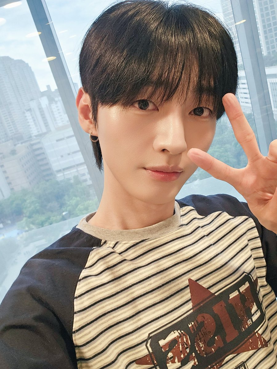 윤지성 (Yoon Jisung) Official tweet media