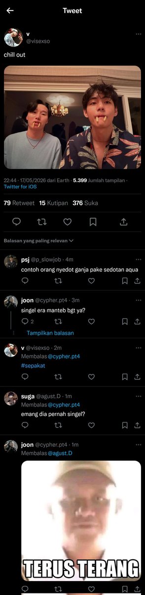 tkstuck's tweet photo. taekook one tweet au

"lagu 'moth to a flame' kalo jadi kisah" https://t.co/D5y9GU4uNt