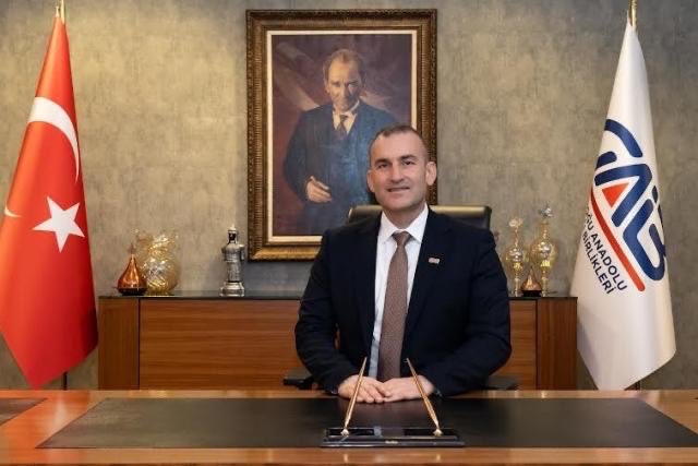 celalkadoogluu's tweet photo. Kuru Meyve ve Mamulleri Sektör Kurulu Başkan Yardımcılığı görevine seçilen GAİB Kuru Meyve ve Mamulleri İhracatçıları Birliği Başkanımız Murat Bakır’ı tebrik ediyorum.
Üstleneceği bu önemli görevde başarılı çalışmalara imza atacağına inanıyor, yeni dönemin sektör için hayırlı olmasını diliyorum.