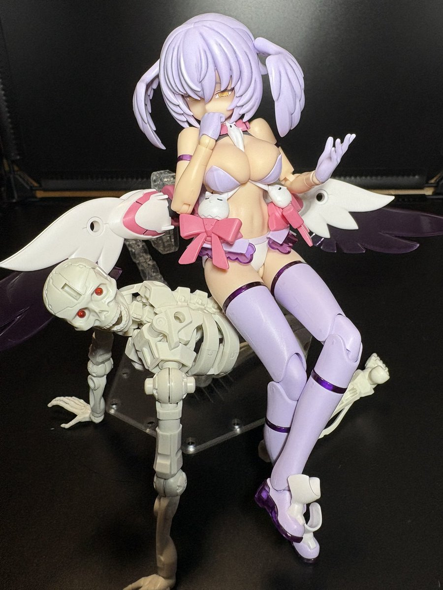 SDance78's tweet photo. シャオ完成！おおきいことはよいことだ。
瞳はパラディンにつけてためだまや様(@ToyboxMzgk )のアイを流用。シャーシキット大活躍。いつかはめだまや様の動画を参考にドールアイ用顔パーツの自作もしてみたい https://t.co/vnLmoFBJHP