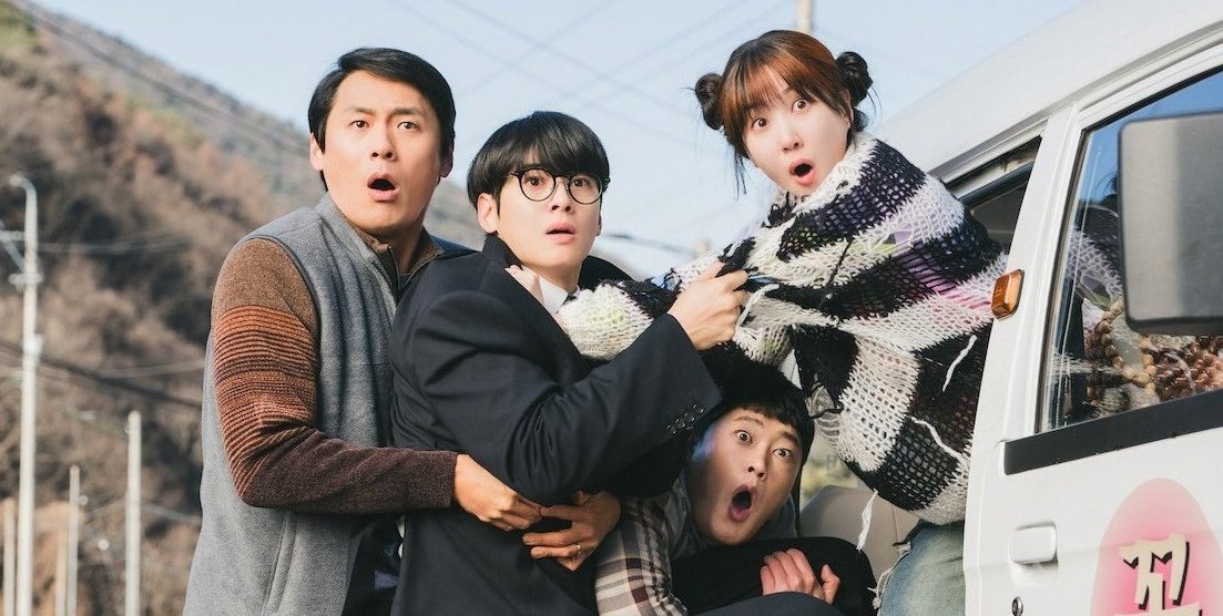 hallyuforums's tweet photo. It's Review Time : Drop your honest review on Netflix's #TheWonderfools starring #ChaEunWoo and #ParkEunBin.

#HallyuForums #Hallyu #KDrama https://t.co/eb1iFFkDEn
