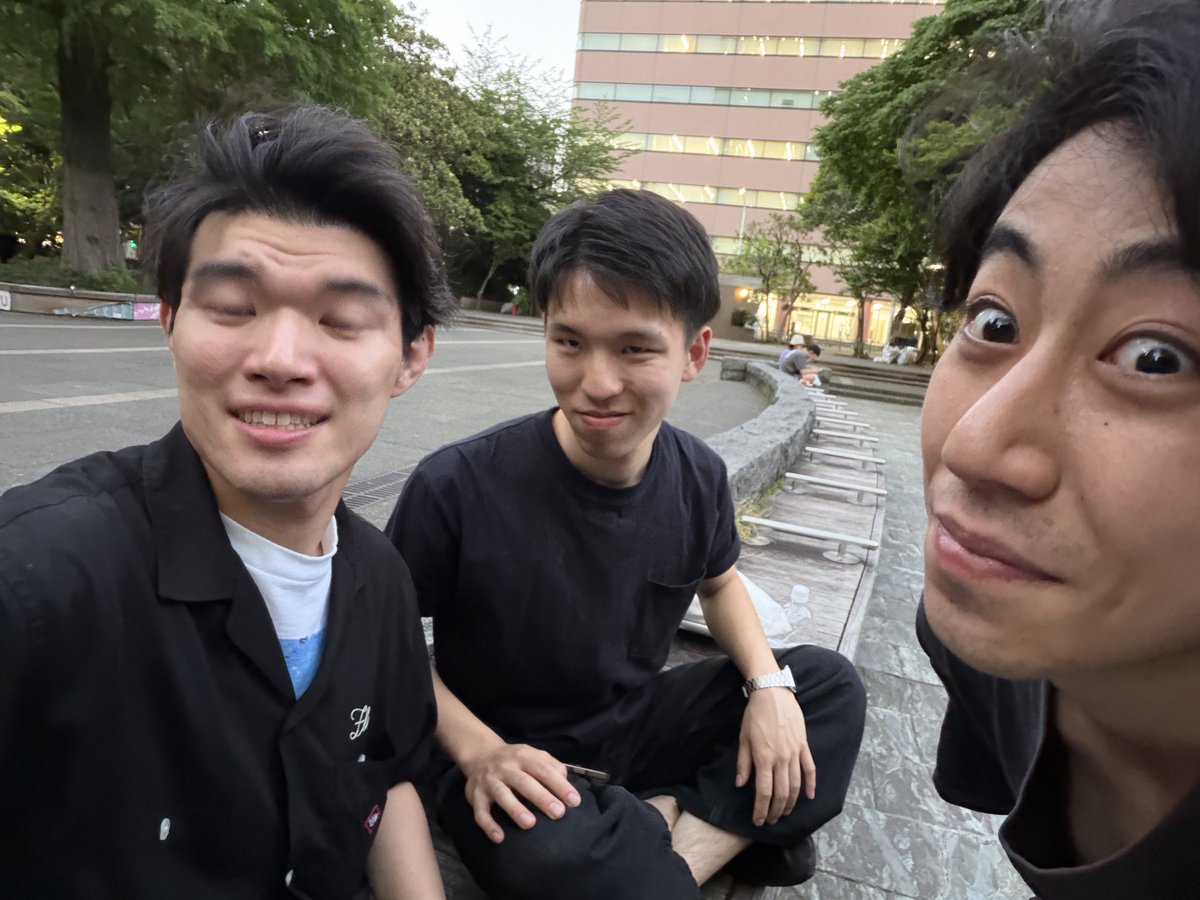 Kiyoyanen's tweet photo. わさびビックバン
NSC東京32期生になりました
遅ればせながら
ご報告させていただきます！
今後とも応援よろしくお願いします！！
今日は偶然同じ授業を受けましたが
何故かエビフライ貴族だけ
六月まで別軸で授業を受けます！！ https://t.co/1IW6CBikOI