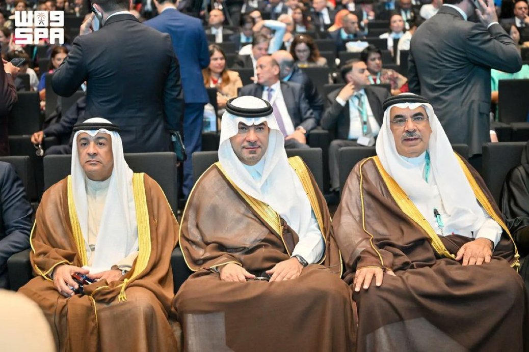 هاشتاق العرب tweet media