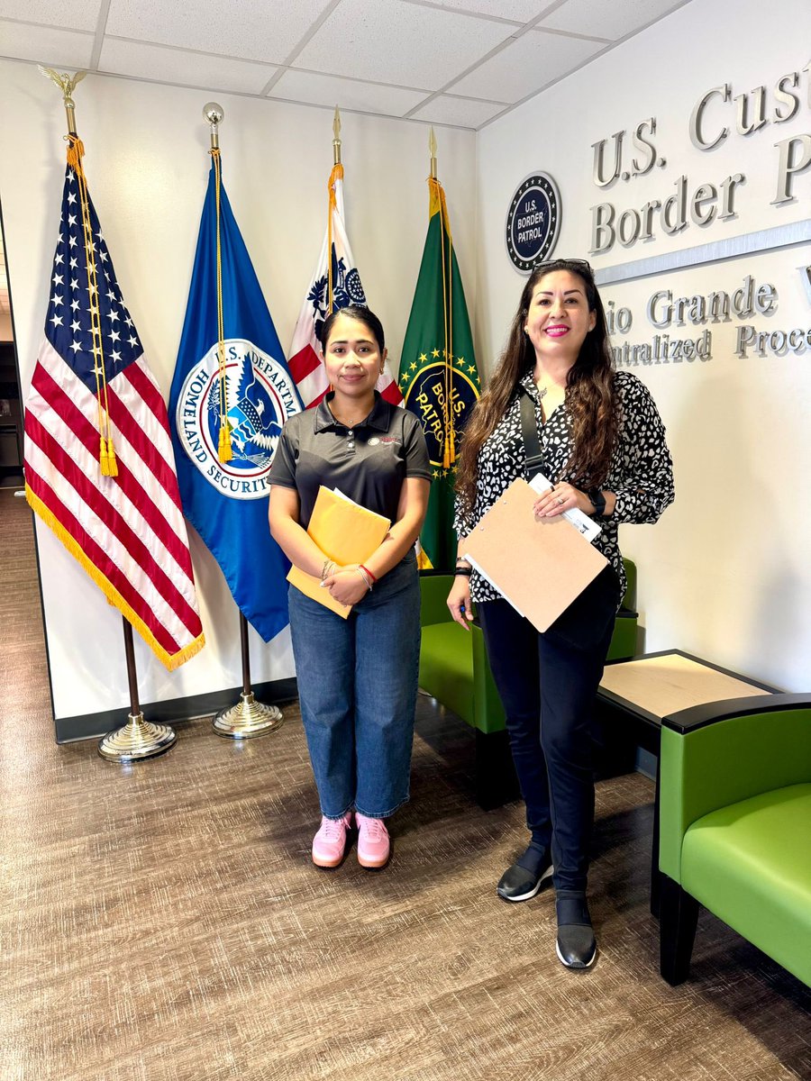 Consulado de México en McAllen tweet media