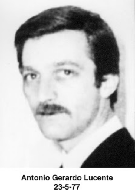 ANPIRomaPosti's tweet photo. Professore presso il Colegio #CornelioSaavedra,
#AntonioGerardoLucente, venne sequestrato a #RamosMejia, in provincia di #BuenosAires il #23maggio 1977 dagli squadroni della morte dell'esercito argentino.Aveva 36 anni.
Non fu visto in nessun #CCD.
Scomparso. https://t.co/aGu8cfE25Q