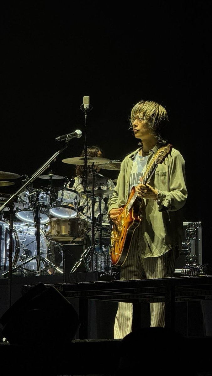 seomitsuji's tweet photo. [160526] OOR Detox in Jakarta
Yamashita Toru (山下亨)

#OOR #OneOkRock #OORDetox #OORInJakarta #Toru https://t.co/oANv51excg