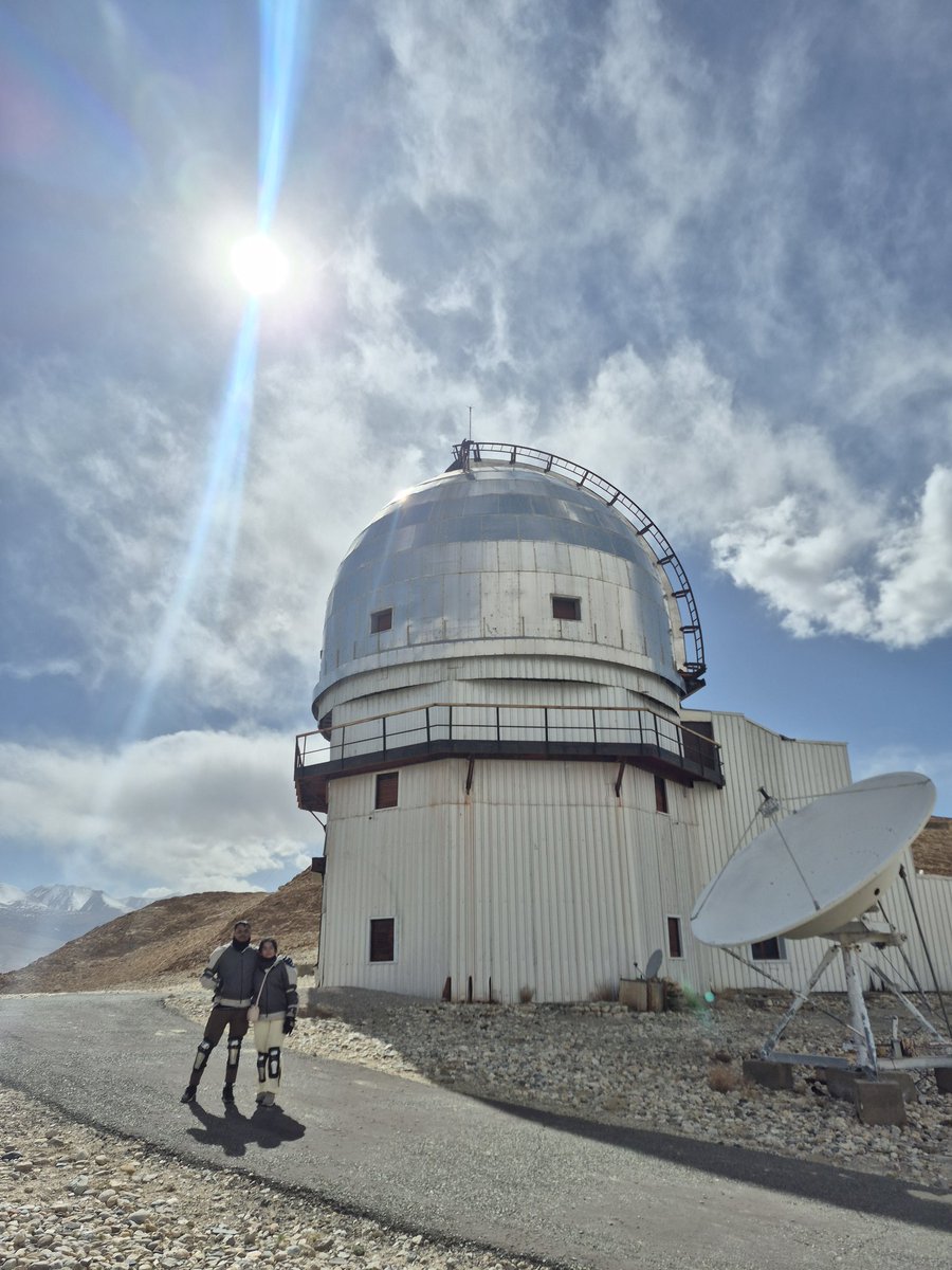 oshi1136's tweet photo. Last week I had awesome time in the beautiful landscapes of Ladakh 😍
It felt like living a dream where I had visited Indian Institute of Astronomical Observatory and watched stargazing in Hanle , Visited Pangong Lake where the iconic 3 idiots film got shot and many more such experiences like those 🥰

#leh #ladakh #himalyas #hanle #pangonglake