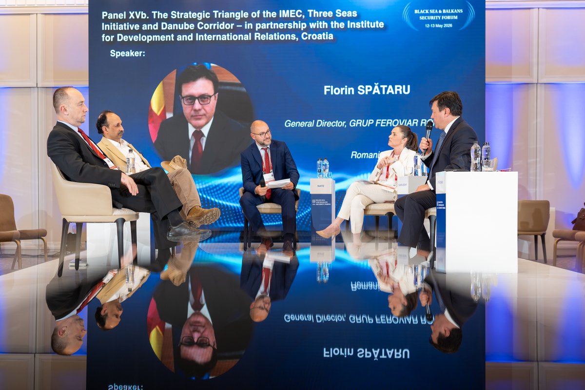 OppFoundation's tweet photo. Prezes @OppFoundation, @MSamojedny była jedną z prelegentek podczas panelu „The Strategic Triangle of the IMEC, Three Seas Initiative and Danube Corridor” w ramach Black Sea and Balkans Security Forum, które odbyło się w Bukareszcie w dniach 12–13 maja.

Dyskusja koncentrowała się na geopolitycznych celach stojących za uruchomieniem korytarza IMEC oraz jego powiązaniach z europejskimi strategiami łączności wobec regionu Morza Czarnego i Europy Wschodniej. Ważnym wątkiem była również ewolucja Inicjatywy Trójmorza – od projektu infrastrukturalnego do narzędzia geopolitycznego wzmacniającego strategiczny potencjał Europy Środkowo-Wschodniej.

Podczas panelu podkreślono także wiodącą rolę Polski jako państwa nadającego tempo zarówno wewnątrz Inicjatywy Trójmorza, jak i w szerszym wymiarze współpracy regionalnej oraz rozwoju połączeń infrastrukturalnych.

W debacie udział wzięli również:
• Sandro Knezović – doradca ds. badań w @irmo_hr,
• Kaush Arha – starszy ekspert w Scowcroft Center for Strategy and Security przy @AtlanticCouncil,
• @SpataruFlorinM – dyrektor generalny Grup Feroviar Român,
• @SilviuNate – dyrektor Center for Global Studies na @ULBSibiu.

Dziękujemy organizatorom za możliwość udziału w tej ważnej debacie poświęconej przyszłości połączeń infrastrukturalnych, współpracy regionalnej i bezpieczeństwa.
--
The President of The Opportunity Institute, Dr. Małgorzata Samojedny, was one of the speakers at the panel “The Strategic Triangle of the IMEC, Three Seas Initiative and Danube Corridor” during the Black Sea and Balkans Security Forum, held in Bucharest on 12–13 May.

The discussion focused on the geopolitical objectives behind the launch of the IMEC corridor and its intersection with European connectivity strategies toward the Black Sea region and Eastern Europe. An important part of the debate also concerned the evolution of the Three Seas Initiative — from an infrastructure platform into a geopolitical instrument strengthening the strategic potential of Central and Eastern Europe.

The panel also highlighted Poland’s leading role as a key driving force both within the Three Seas Initiative and in shaping broader regional connectivity and cooperation.

The discussion also featured:
• Sandro Knezović – Research Adviser at the Institute for Development and International Relations,
• Kaush Arha – Nonresident Senior Fellow at the Scowcroft Center for Strategy and Security at the Atlantic Council,
• Florin Spătaru – General Director of Grup Feroviar Român,
• Silviu Nate – Director of the Center for Global Studies at the University of Sibiu.

We would like to thank the organizers for the opportunity to participate in this important discussion on the future of connectivity, regional cooperation, and security.

#ThreeSeasInitiative #IMEC #Geopolitics

fot. @NSC_Romania