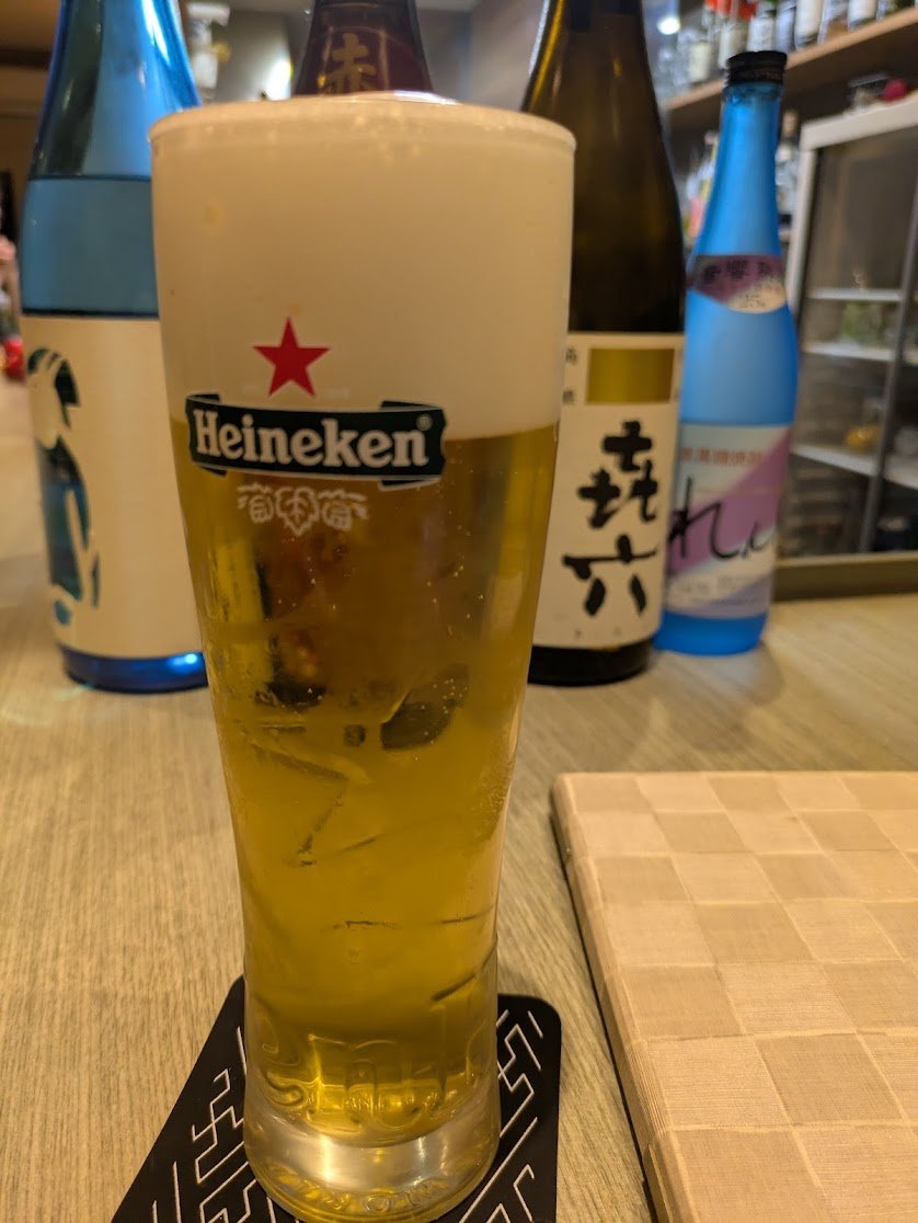sr_ikd's tweet photo. こんなに近所にハイネケンの生が飲めるお店があったとは😇 https://t.co/ZhrlZFoBEr