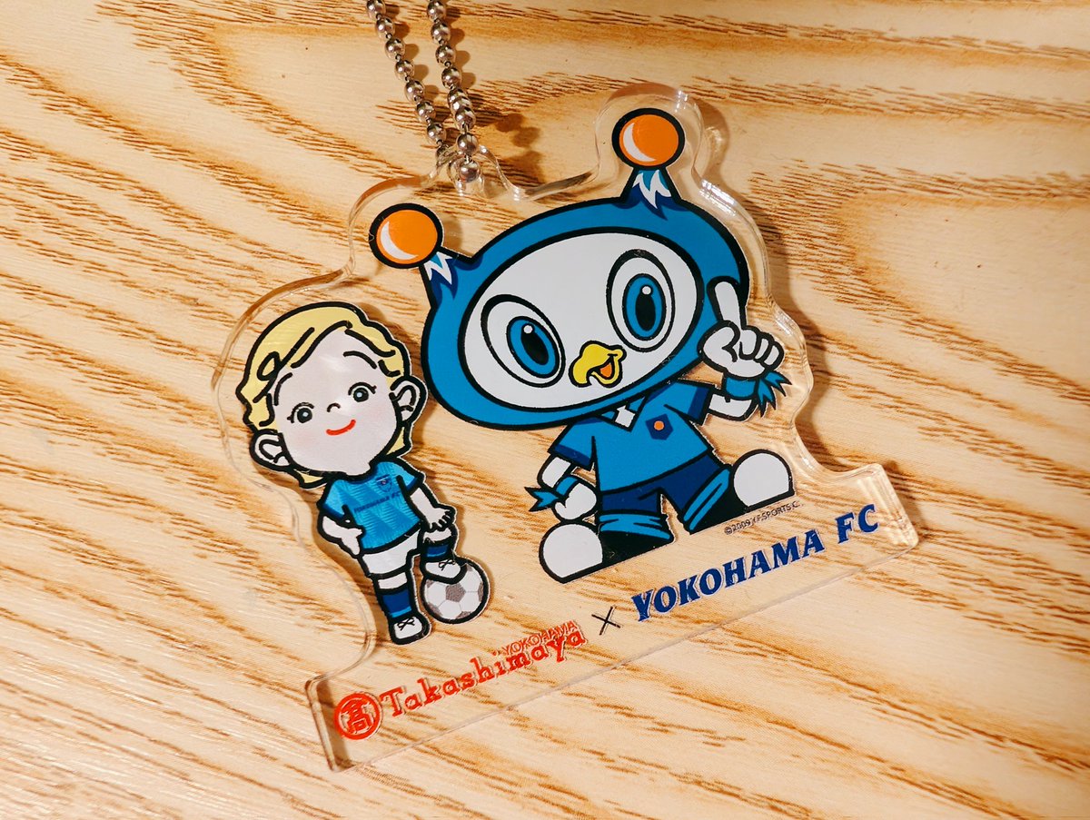 mioshita5's tweet photo. 百貨店担当としては参加せねば！と思い、きのう試合前に横浜高島屋の衣料品回収キャンペーン「Depart de Loop」へ。
試合のついでに着なくなった服を持ち込めるのありがたい！

フリエユニ着ているローズちゃん、かわいすぎる(● ˃̶͈̀ロ˂̶͈́)੭ꠥ⁾⁾
きのうから暇さえあれば眺めてます…🥹
#yokohamafc https://t.co/zLzuLamC8y